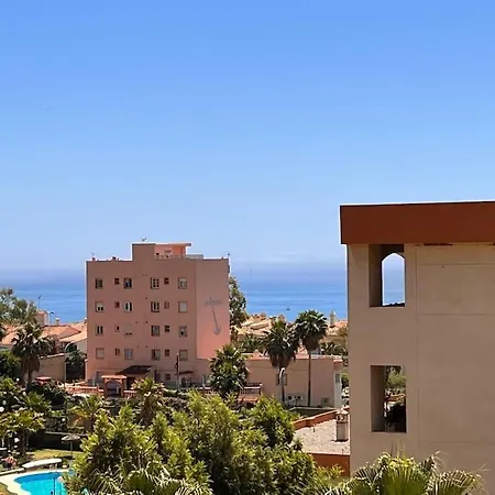 Benalmadena Costa Malaga Apartamento Muy Acogedor Con Vistas Al Mar Terraza Gigante Para Verano E Invierno Parking Exterior photo