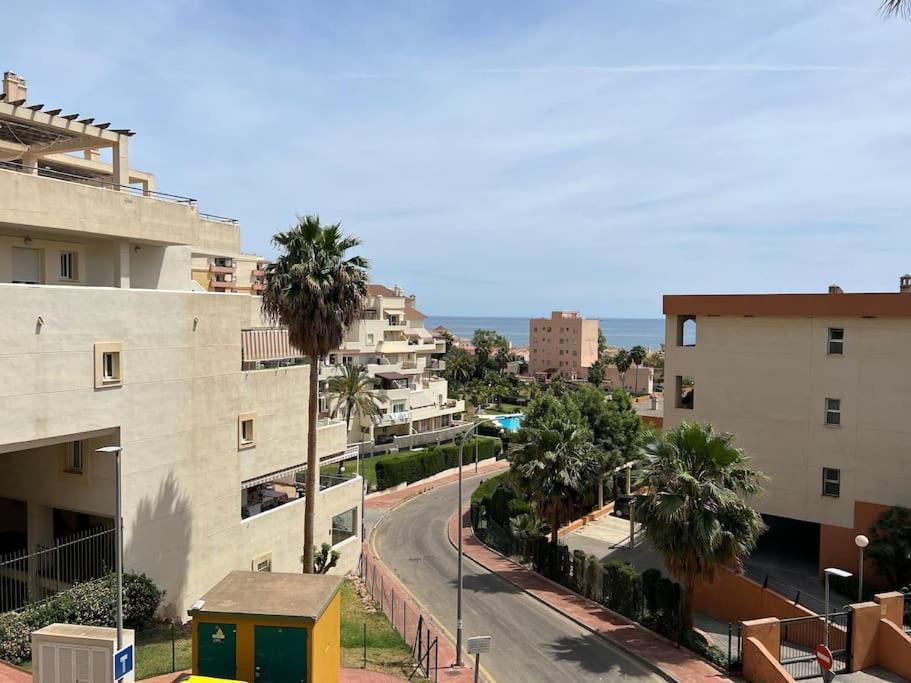 Costa Malaga Muy Acogedor Con Vistas Al Mar Terraza Gigante Verano E Invierno Parking * Benalmadena